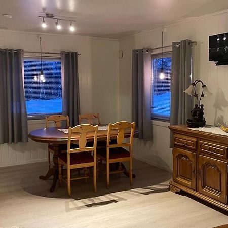 Koselig Hus I Sentrum Av Olderfjord Russenes Ngoại thất bức ảnh