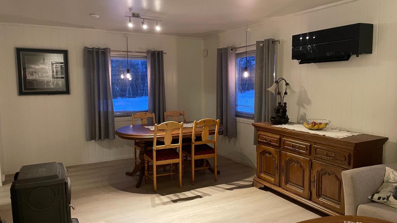 Koselig Hus I Sentrum Av Olderfjord Russenes Ngoại thất bức ảnh